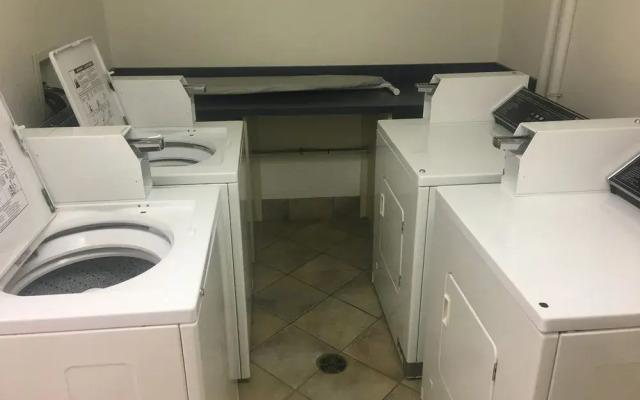 Super 8 Vermilion Ab