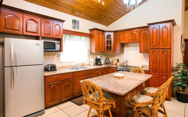 Sunset Villas 7A