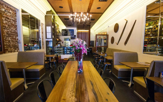 Grand Hotel Rockdale