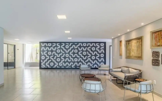 1BR Apt w/ Pool 650m From Beach Pdn0113
