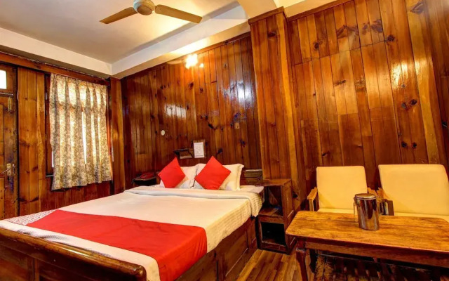 OYO 19767 Hotel Naman