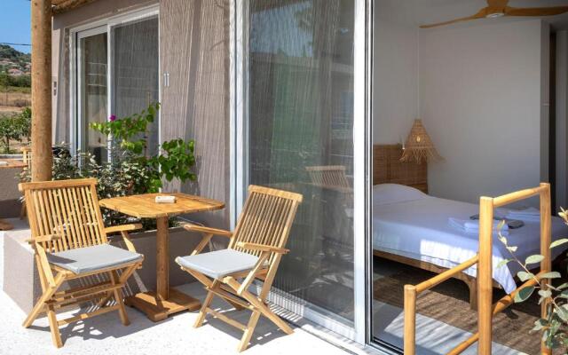 Arion Seaside Suites