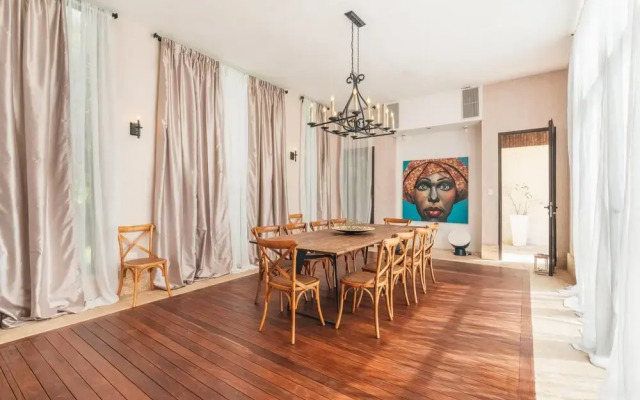 Mesmerizing Villa With Jacuzzi Maid in Cap Cana