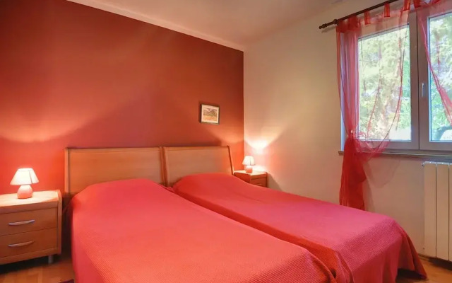 Modern Apartment in Pula With Swimming Pool