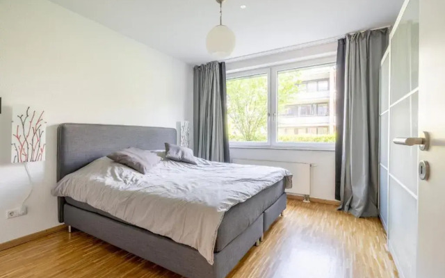 ID 7029 - Private Apartment