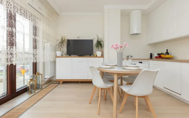 Warsaw Apartment Home Office by Renters