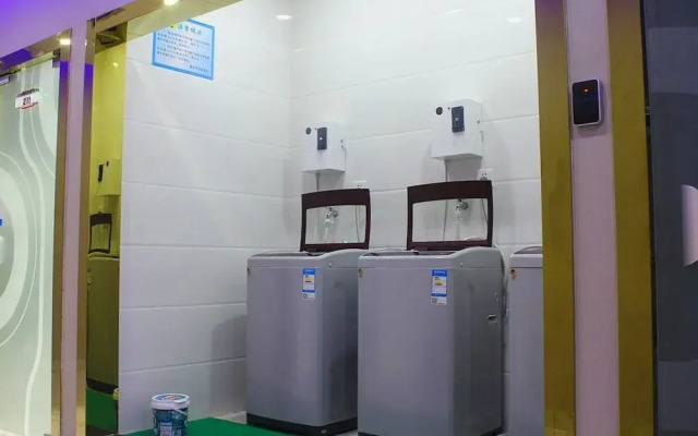Shenzhen Xingyu Capsule Hotel