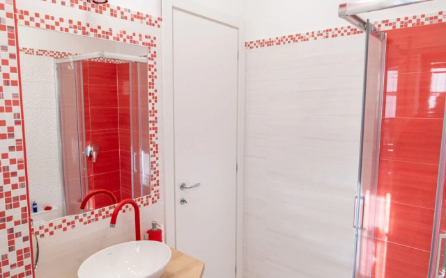Red Rose Apartment
