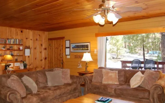 RedAwning Cabin #73 Walk-A-Bout