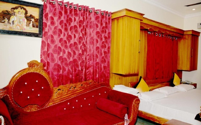Anandha Grand
