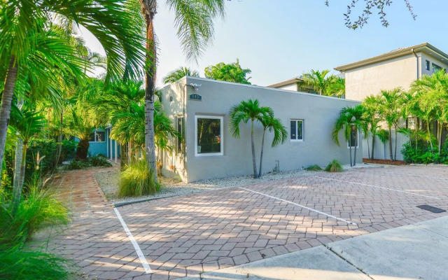 Alani Bay Villas