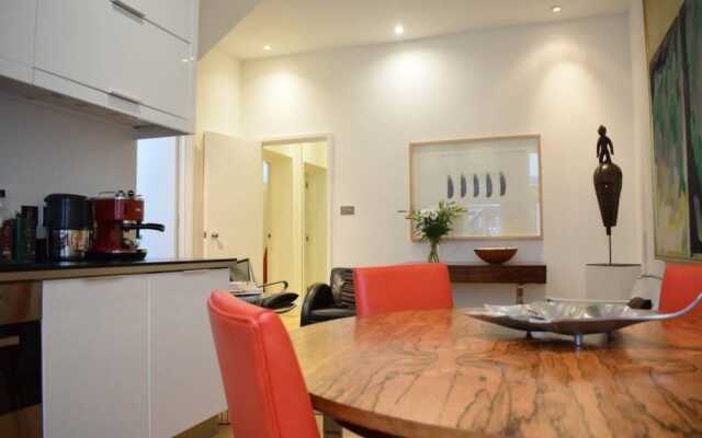 Kensington 1 Bedroom Flat