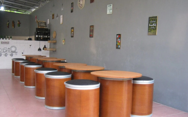 AQILAKOST n CAFE Gadog Puncak