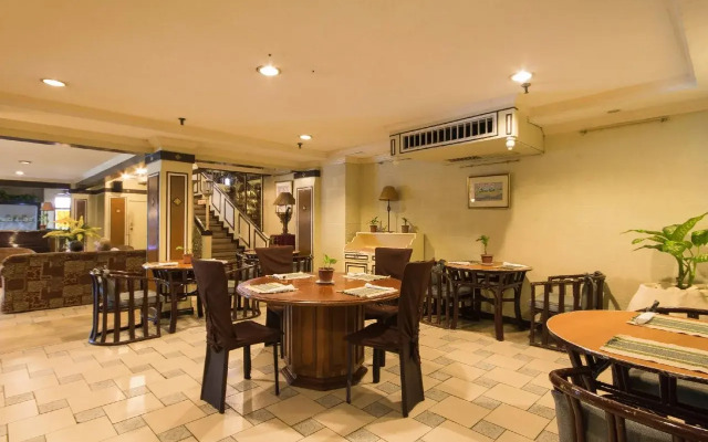 Manila Manor Hotel