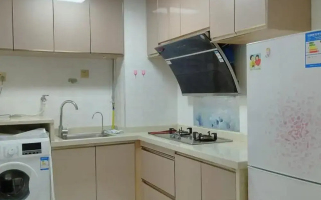 Big White's Home Xincheng Branch