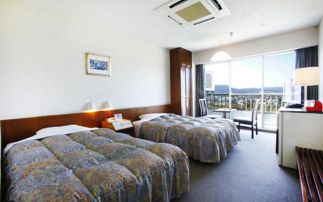 Ibusuki Seaside Hotel – Guest Rooms – Ibusuki