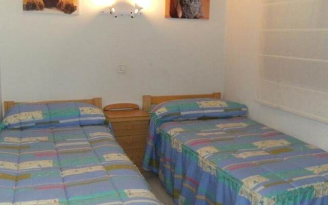 Apartamento familiar con piscina comunitaria