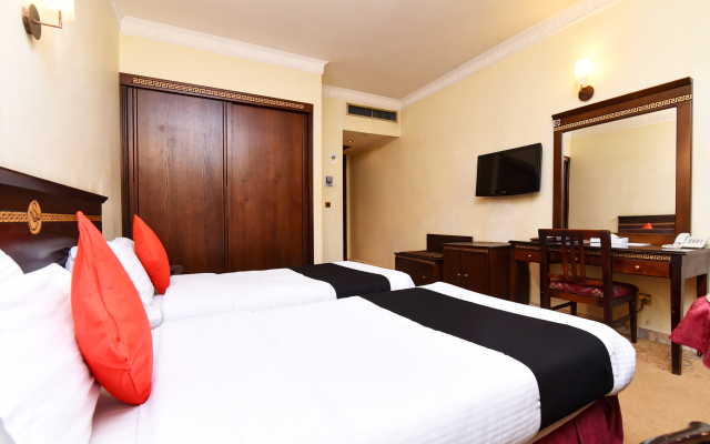 Capital O 419 Al Safeer Hotel