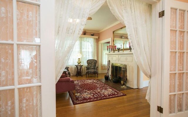 Magnolia Inn Bed & Breakfast