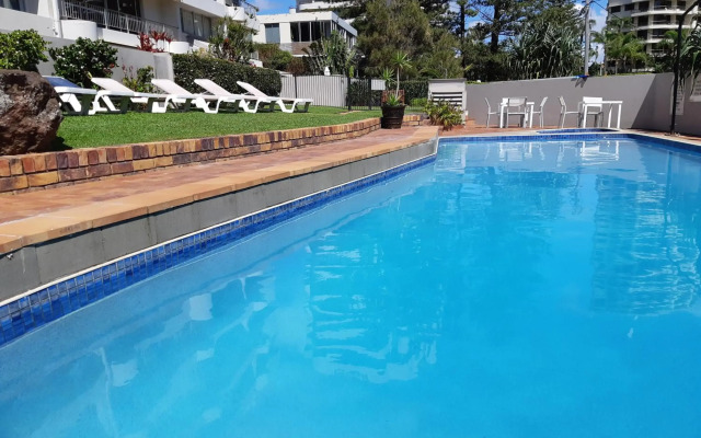 Surfers Chalet