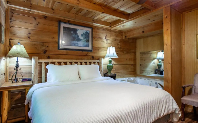 The Hartland - Hot Tub, Jacuzzi, Fireplace