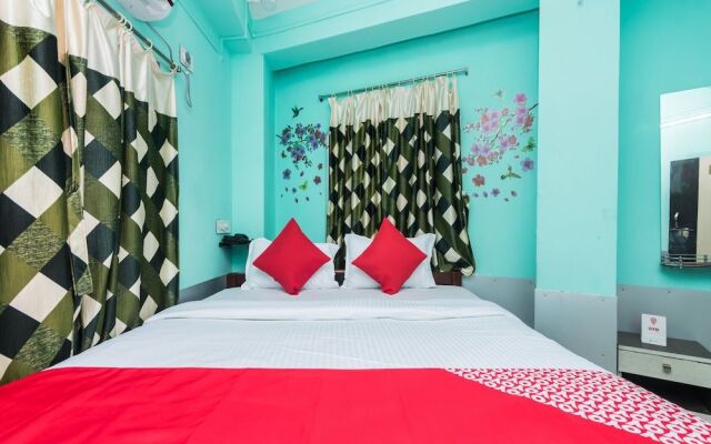 OYO Flagship 10471 Hotel Samrat Palace