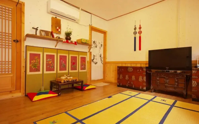 Lee Taek Gu Sarangchae 2