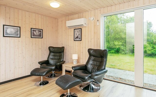 Modern Holiday Home in Jutland Midtjylland With Sauna