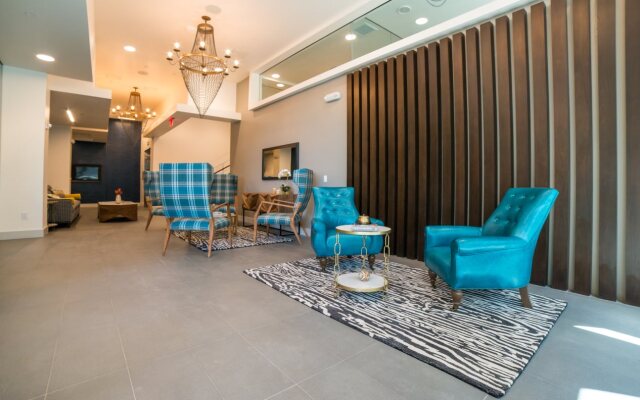 Ginosi Downtown Apartel