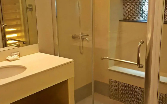 Manhattan Suites Inn