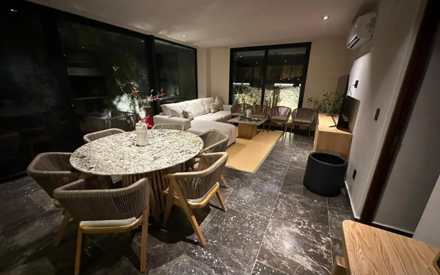 Lovely 2Bedroom apartment serviced + pool & garden