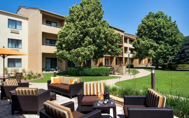 Courtyard by Marriott Denver Central Park