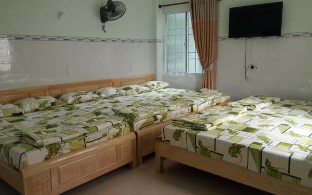 Khách Sạn Anh Tú 27B THÙY VAN