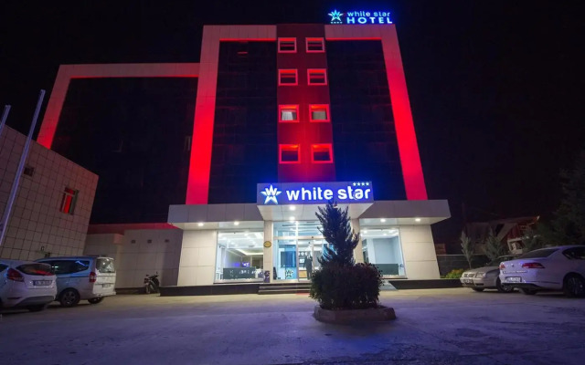 White Star Hotel