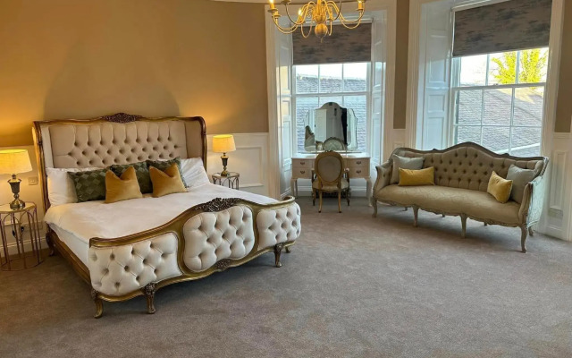 The Tontine Hotel