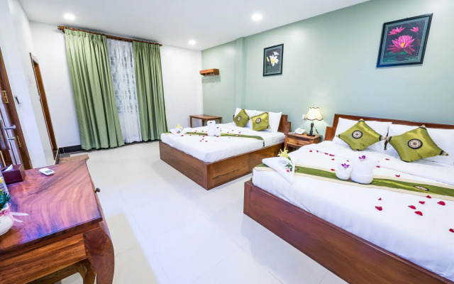 Ny Ka Smy Hotel