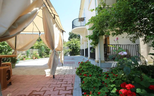 Talo's Guest House