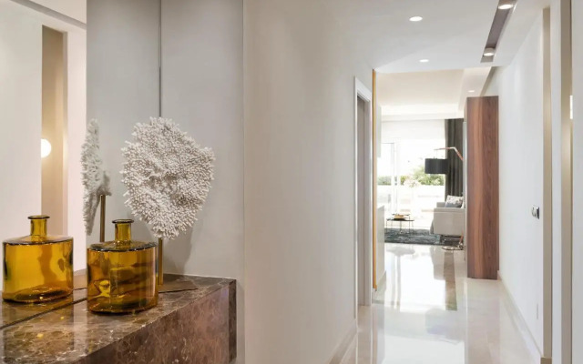 Stunning Modern Apt Frontline beach - RDR206