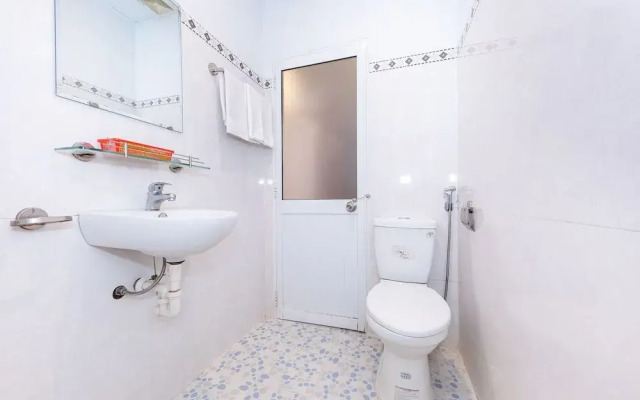 Spot On 793 Minh Hoang Hotel
