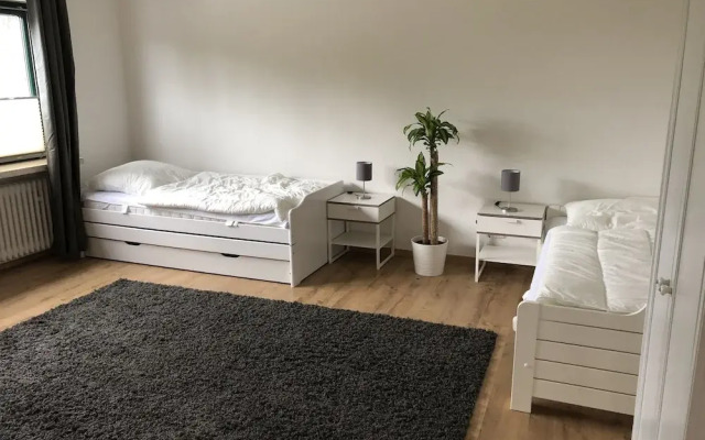 Renovated 3-Room Apartment in the City Center