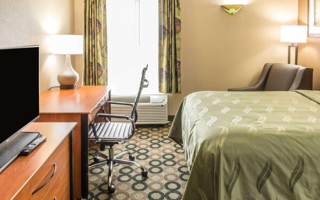 Quality Inn & Suites Columbus West - Hilliard