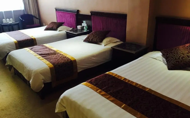 Jiayuguan Huatian Hotel