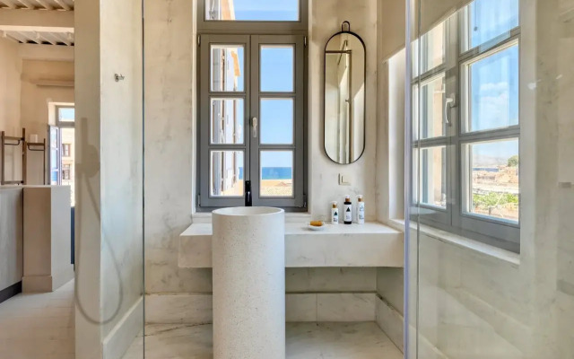 Azade Chania