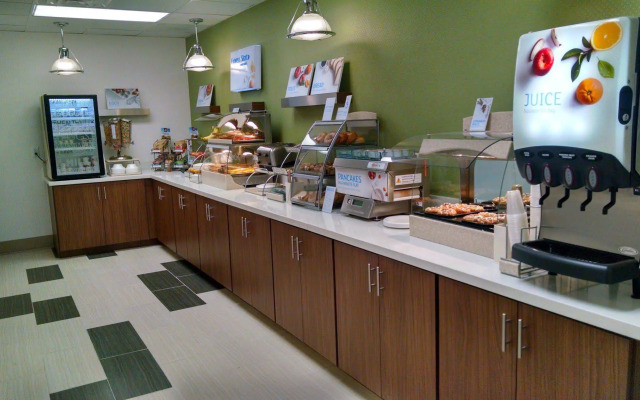 Holiday Inn Express & Suites Price by IHG