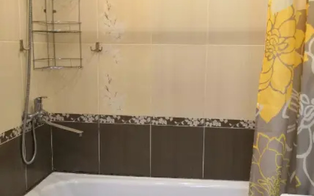 Апартаменты на улице Еловая 8