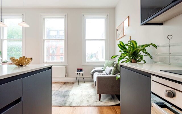 Lillie Road Residence I