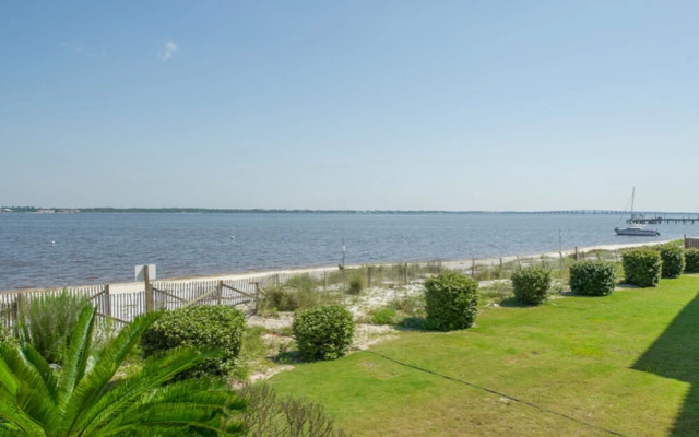 Palm Beach Club 2-249