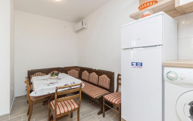 Beautiful Home in Vir With Wifi and 5 Bedrooms