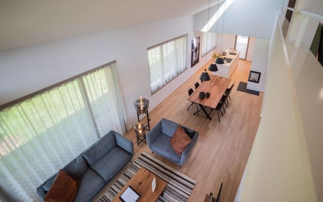 Seaside Lodge