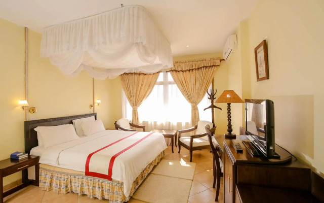 New Safari Hotel